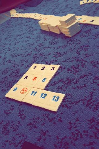 Remi: The Game of Strategy and Fun! 🎲