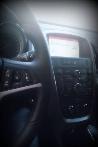 Inside the Opel Astra: A Blend of Comfort and Style 🚗✨