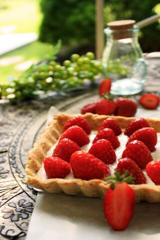 Nature's Delight: A Taste of Freshness 🍓✨