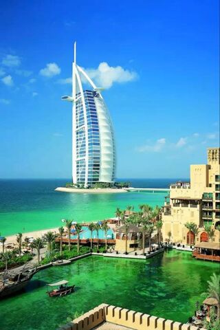 Dubai: A City of Dreams 🌟