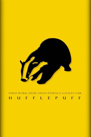 Featured image of post Hufflepuff Wallpaper Phone If you re in search of the best hufflepuff wallpapers you ve come to the right place