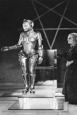 The Heartbeat of a City: Metropolis Unveiled 🌆