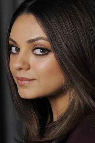 Mila Kunis: A Star on the Rise 🌟