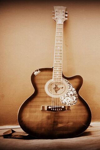 Strumming the Strings o..