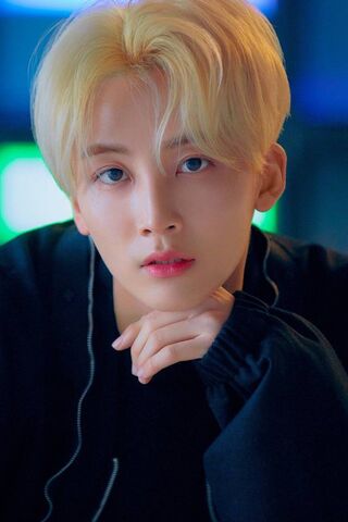Jeonghan Draw Wallpaper - Download to your mobile from PHONEKY