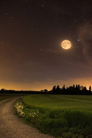 Повний місяць і небо
