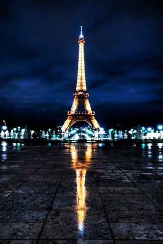 Paris: The City of Ligh..