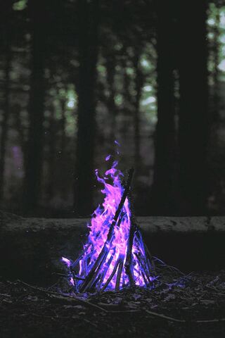 Fuego púrpura