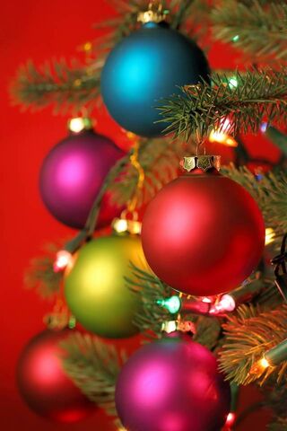 Festive Ornaments: A To..