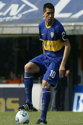 The Maestro of Boca Juniors 🎩⚽