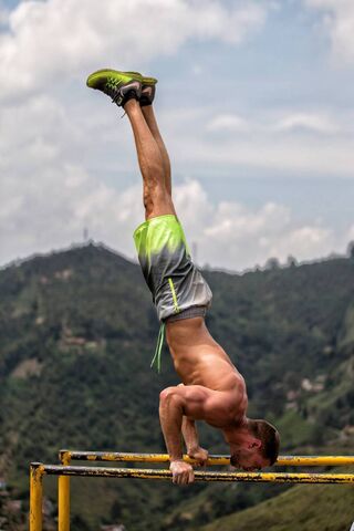 Calisthenics Wallpaper - Download to your mobile from PHONEKY