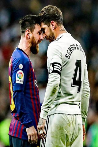 Clash of Titans: The Su..