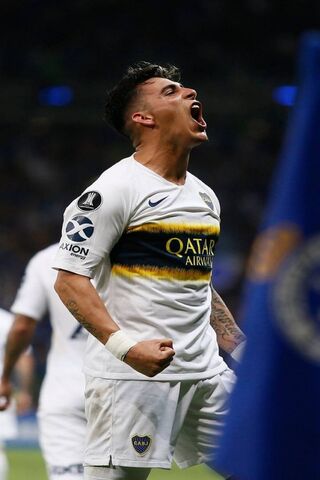 Pavón's Passion: A Moment of Triumph ⚽🔥