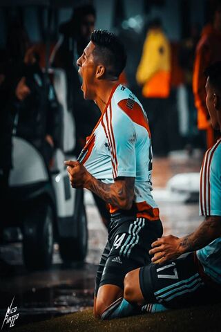 Enzo's Triumph: A Moment of Glory! ⚽🎉