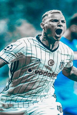 Ricardo Quaresma: The Passionate Playmaker ⚽🔥